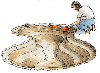 preparazione laghetto con vasca flessibile livellamento pendenza