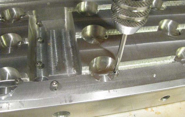 Realizzazione acquario con illuminazione LED